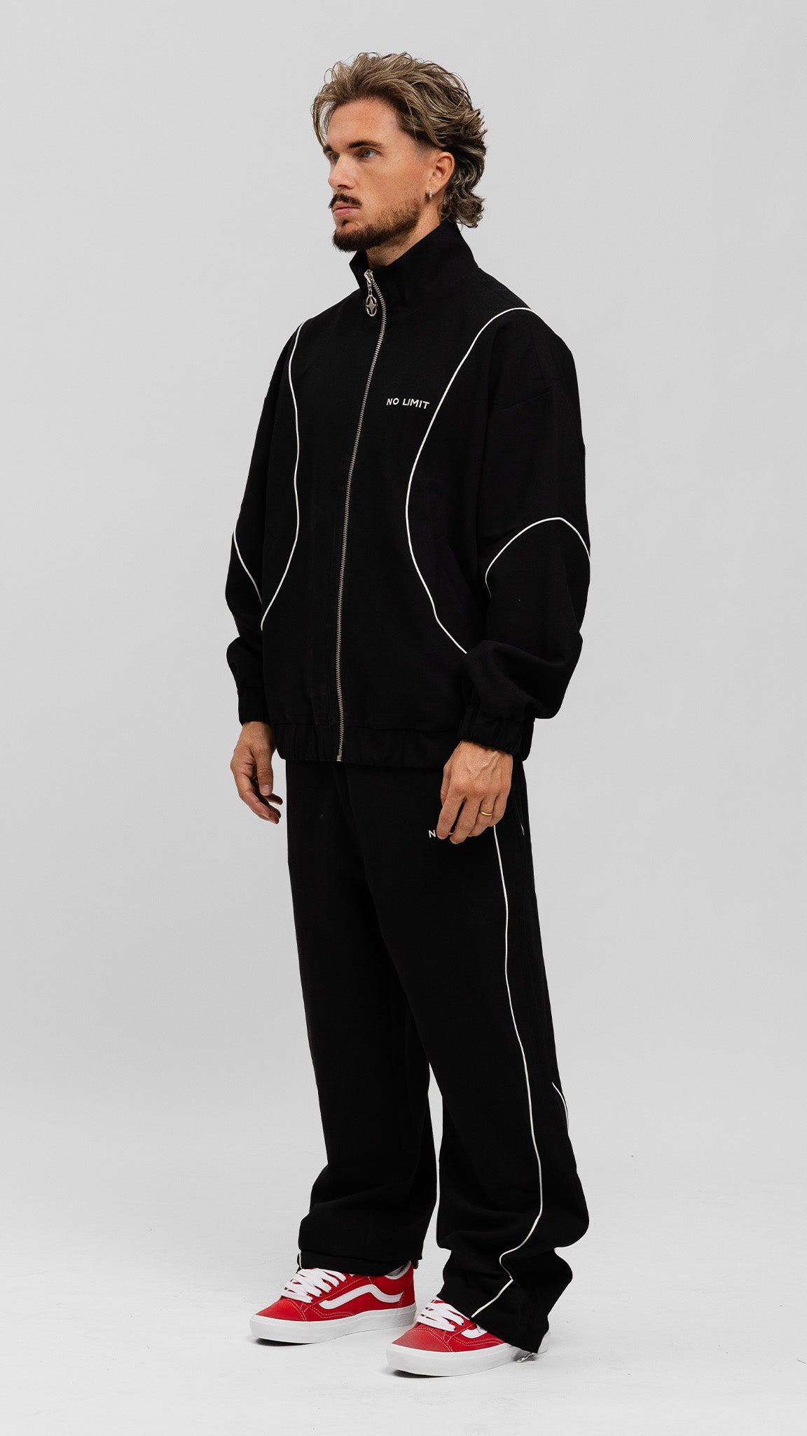 Crane Tracksuit Jacket - Black